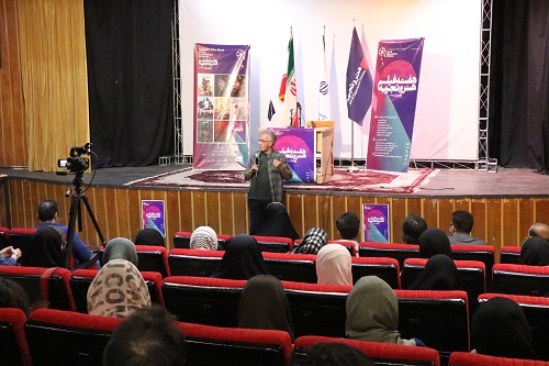 کارگاه کارگردانی هفته فیلم هنر و تجربه با حضور همایون اسعدیان