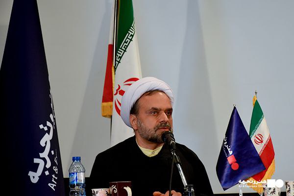 کیارستمی در مشق شب به مسئله مهمی توجه کرده است